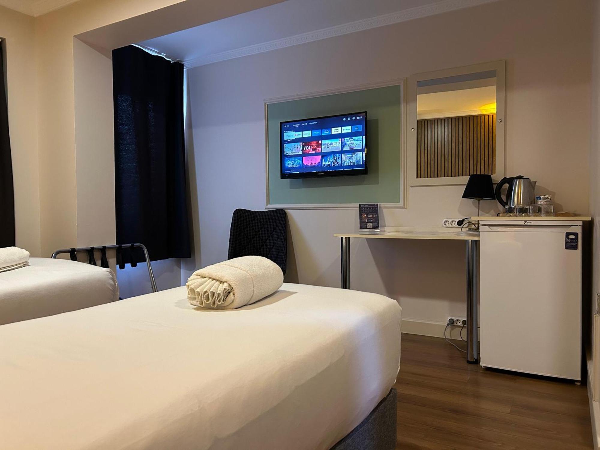 Naila Hotel Istanbul Exterior photo